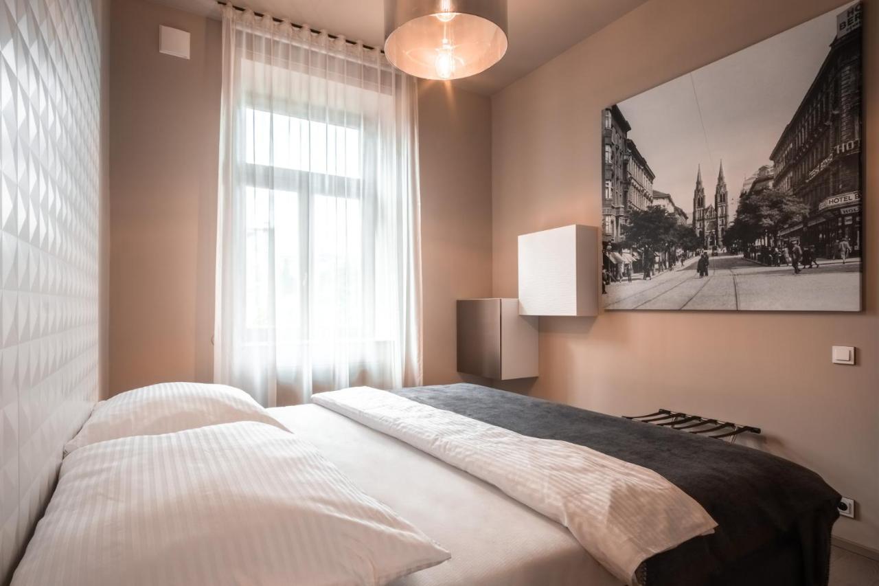 Rimska 14 Apart Otel Prag